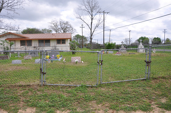 Herrera-Martinez Cemetery