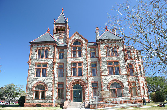 DeWitt County Courthouse