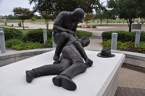 Fallen Officer 0001b