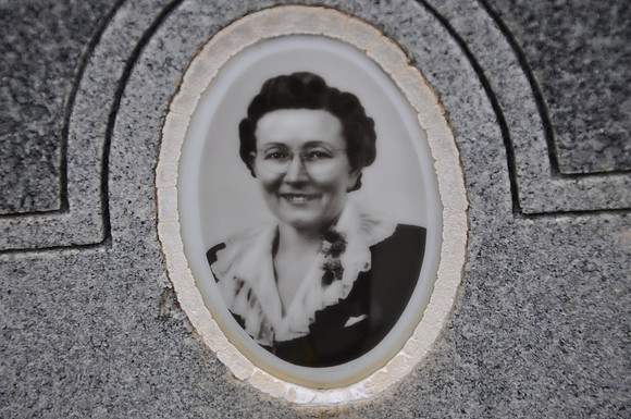 Urbanovsky, Annie Z.