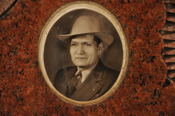 Uribe, Leonicio