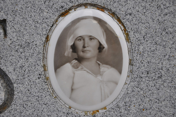 Rosales, Juanita