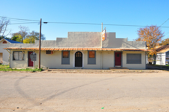 Famous Door Café