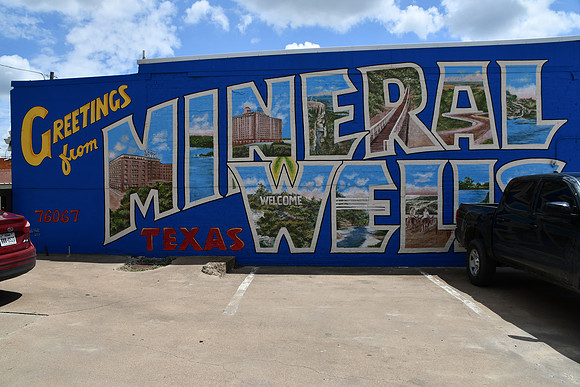Greeting From Mineral Wells 0001