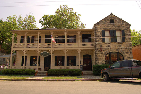 Ingenhuett-Faust Hotel