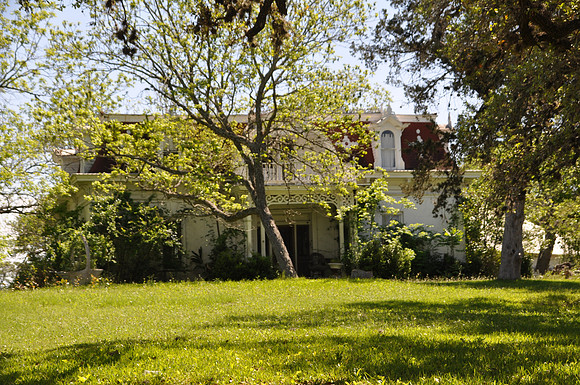 Lay-Bozka House