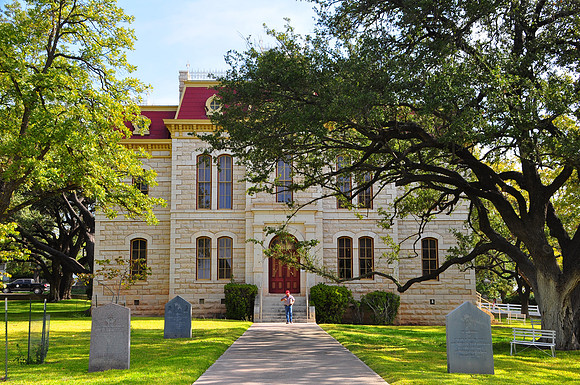 Sutton County Courthouse