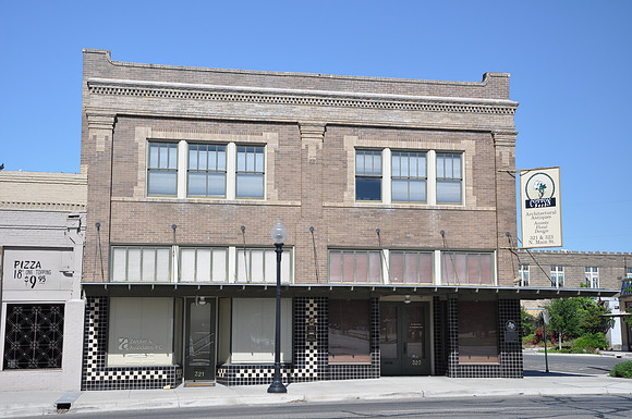 Preslar-Hewitt Building
