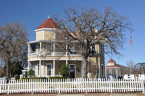 Page-Decrow-Weir House