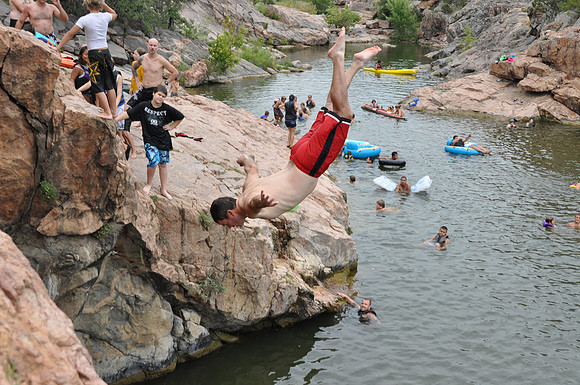 Jumping at Devil's Waterhole 0148