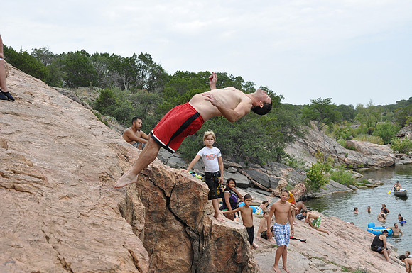 Jumping at Devil's Waterhole 0138