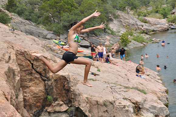 Jumping at Devil's Waterhole 0095