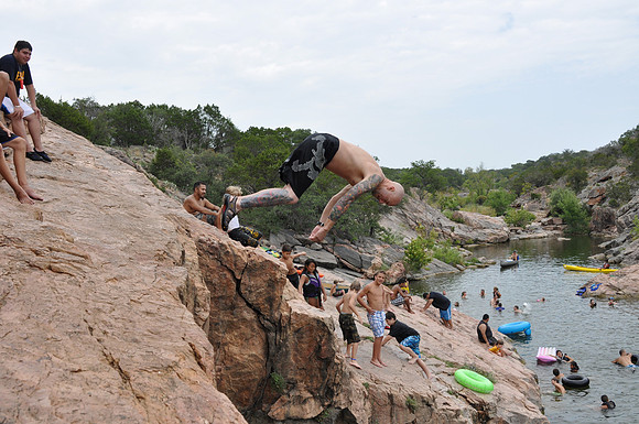 Jumping at Devil's Waterhole 0132