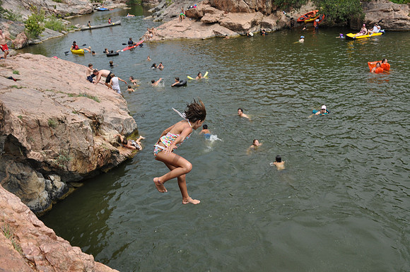 Jumping at Devil's Waterhole 0065