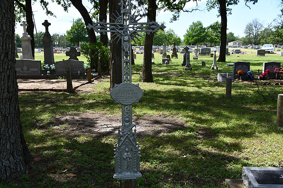 Metal Cross - 1906 - Robertson County 0001a