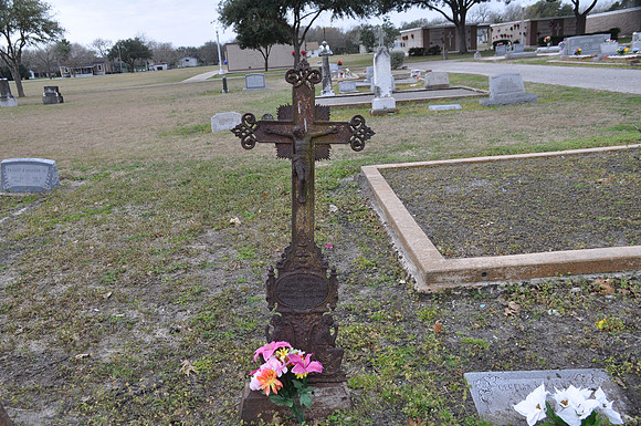 Metal Cross - 1930 - Lavaca County 0001a