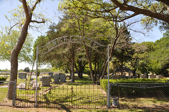Jewish Cemetery Halletsville