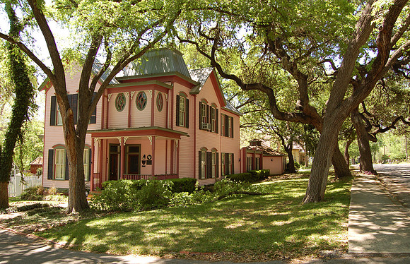 Kone-Yarbrough House
