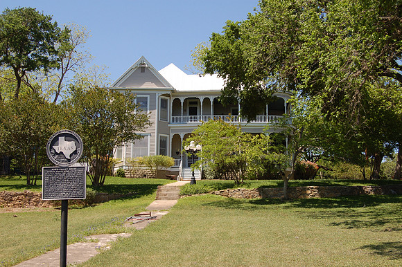 Kone-Cliett House