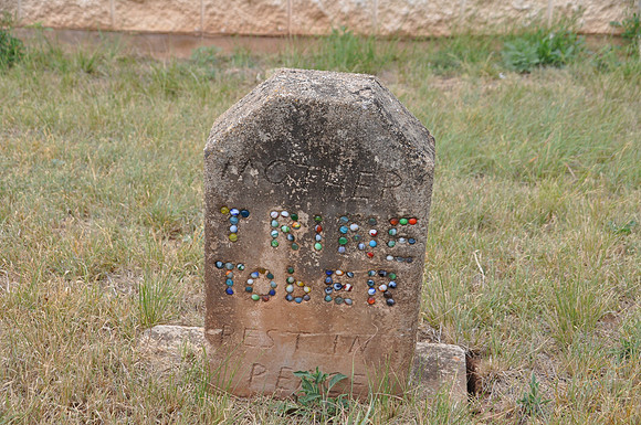 Unusual Gravestone - McCulloch County 0001