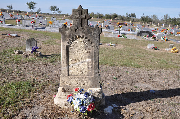 Unusual Gravestone - Karnes County 0001