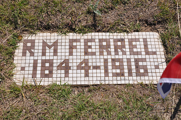 Unusual Gravestone - Comanche County 0002