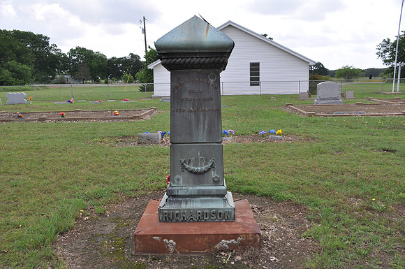 Unusual Gravestone - Limestone County 0001
