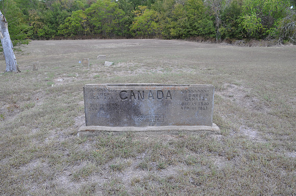 Unusual Gravestone - Falls County 0002 a