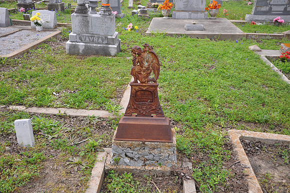 Unusual Gravestone - Fayette County 0001