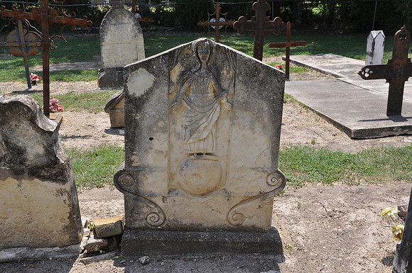 Unusual Gravestone - Medina County 0002