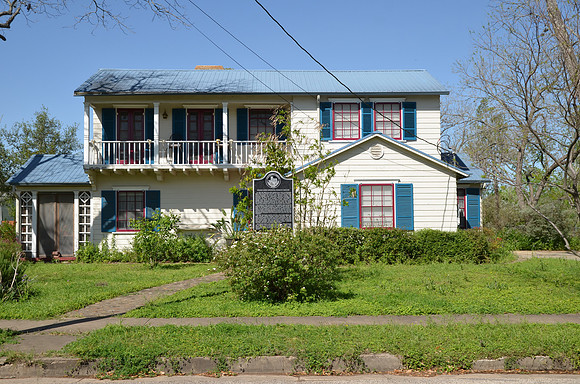 Hugo and Georgia Gibson House