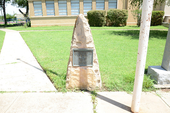 Western Trail Marker