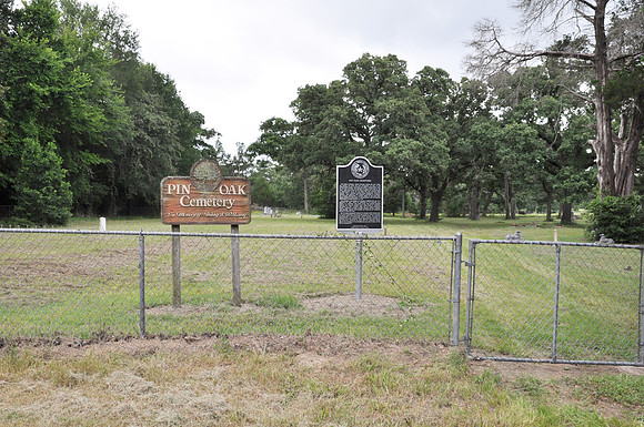 Pin Oak Cemetery