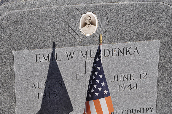 Mladenka, Emil W. 2