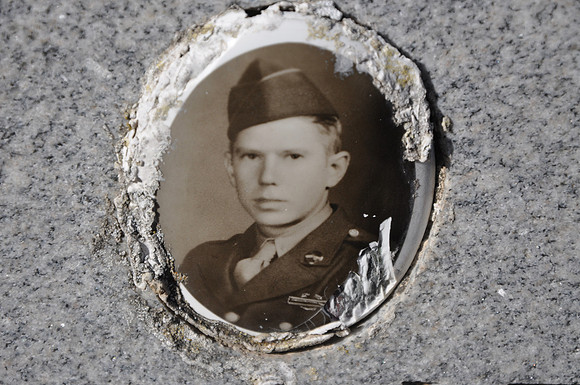 Lewis, Billy J. 01