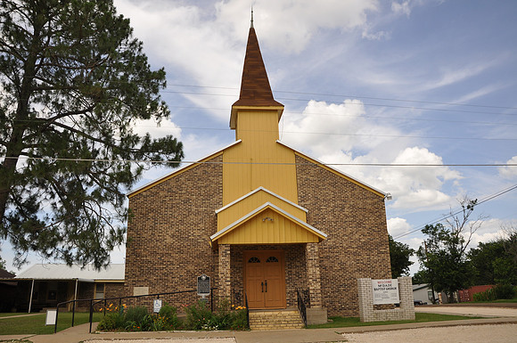 McDade Baptist Church