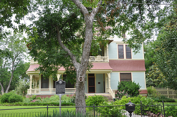 H.P. Luckett House