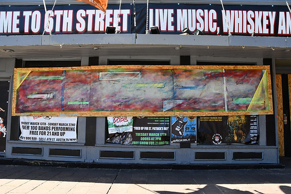 Sixth Street Pandemic Close Down 0058