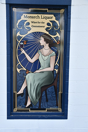 Monarch Liquor 0001a