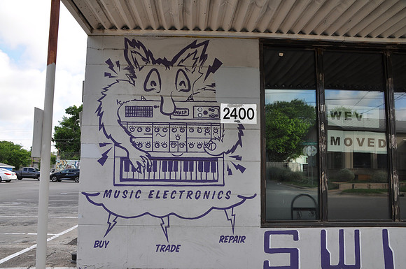 Music Electronics 0001
