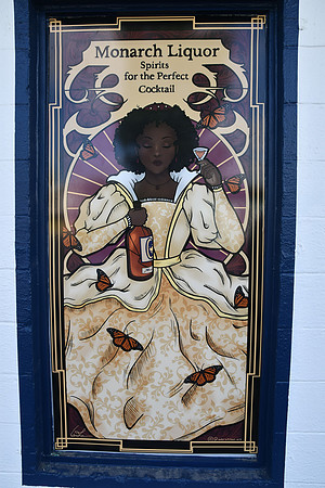 Monarch Liquor 0001b