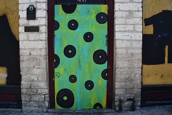 Sixth Street Pandemic Close Down 0016