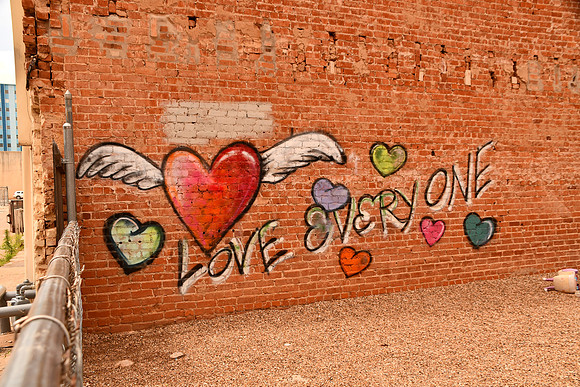 Love Everyone 0001