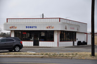 Donut Hut & Grub - Andrews County 0001