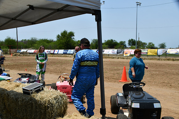 FSHM-0054 - Mower Racing 0054