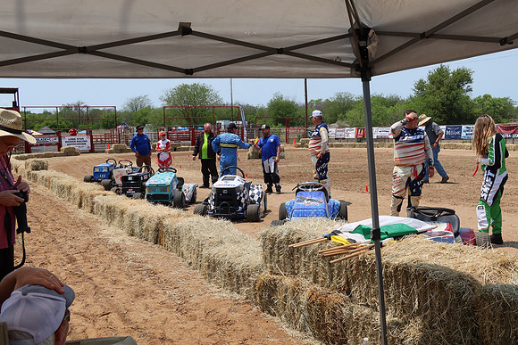 FSHM-0041 - Mower Racing 0041