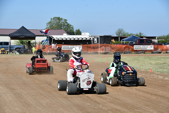 FSHE-0148 - Mower Racing 0148
