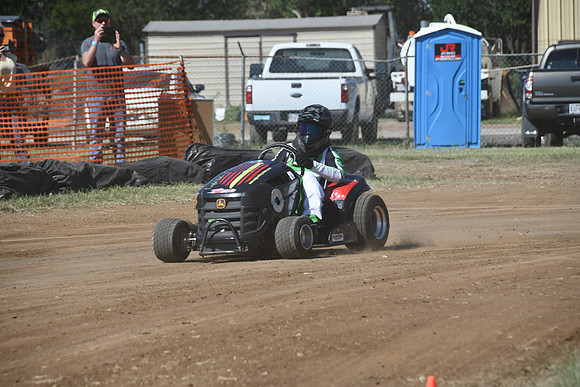 FSHE-0157 - Mower Racing 0157