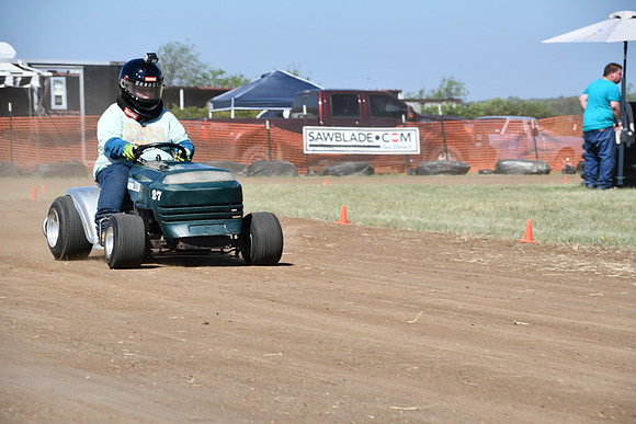 FSHE-0192 - Mower Racing 0192