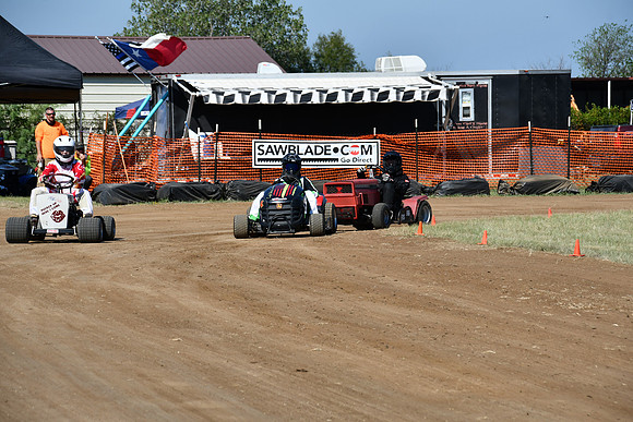 FSHE-0151 - Mower Racing 0151